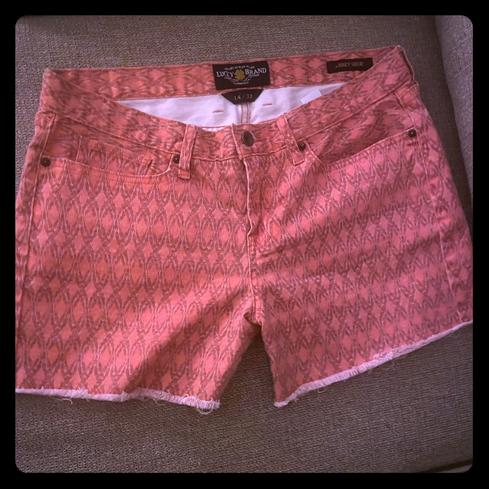 Woman’s Lucky Cut-Off Jean Shorts